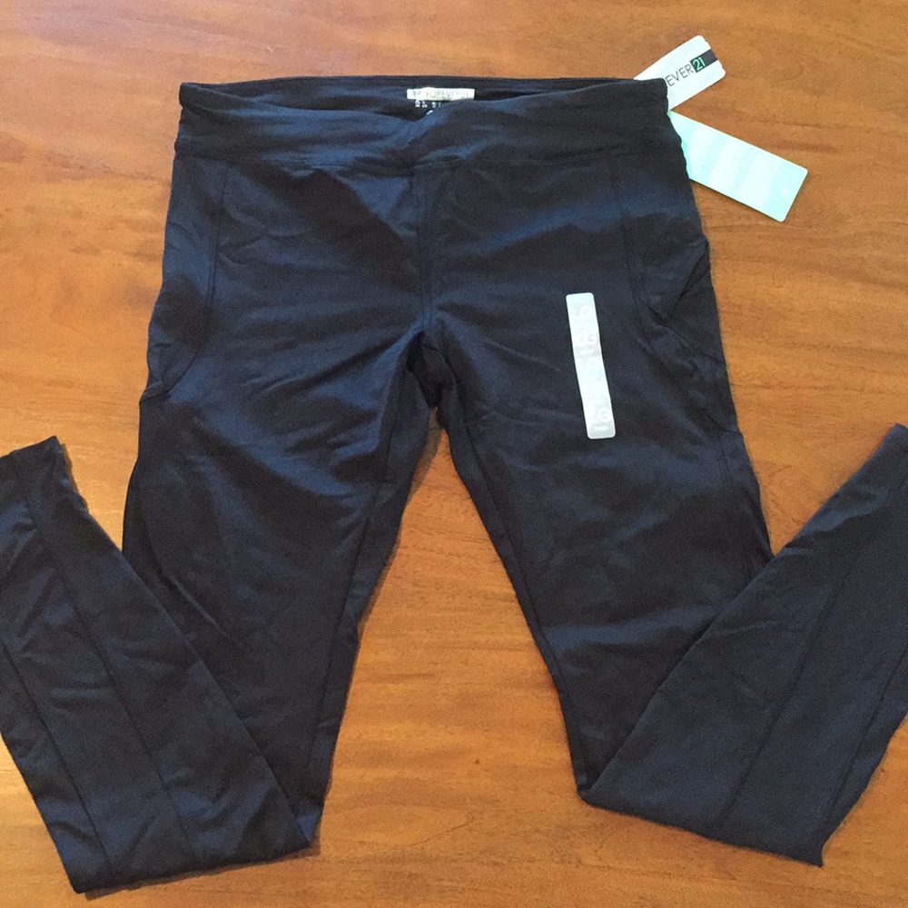 Black full length athletic workout leggings
